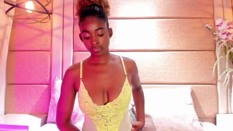 Dulce online show from 03-26-26, 02:22