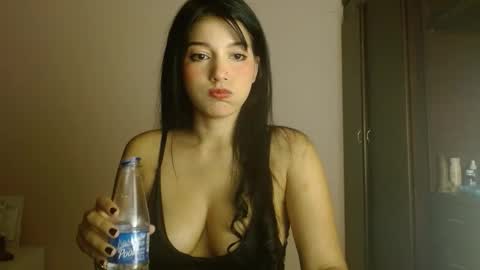 dulcepicante_1 online show from 11-04-25, 08:13