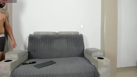 Snapshot of dulceromance chatting on 05-24-26, 04:06 Jlozada05 online show from 05-24-26, 04:06