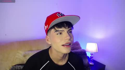 Snapshot of dulcey_ chatting on 09-24-25, 04:05 Dulcey online show from 09-24-25, 04:05