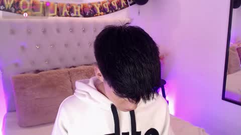 Snapshot of dulcey_ chatting on 10-20-25, 04:02 Dulcey online show from 10-20-25, 04:02