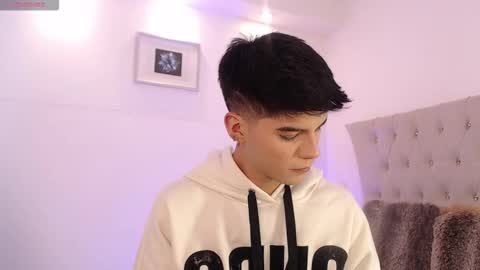 Snapshot of dulcey_ chatting on 11-10-25, 04:00 Dulcey online show from 11-10-25, 04:00