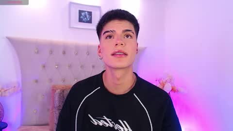 Snapshot of dulcey_ chatting on 11-24-25, 04:34 Dulcey online show from 11-24-25, 04:34