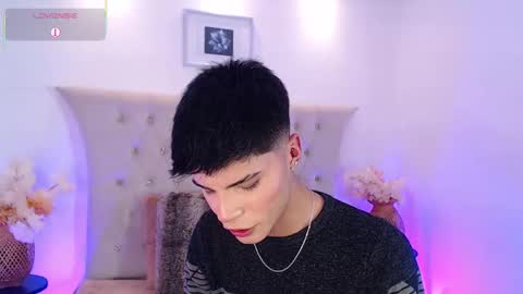 Snapshot of dulcey_ chatting on 11-26-25, 04:24 Dulcey online show from 11-26-25, 04:24