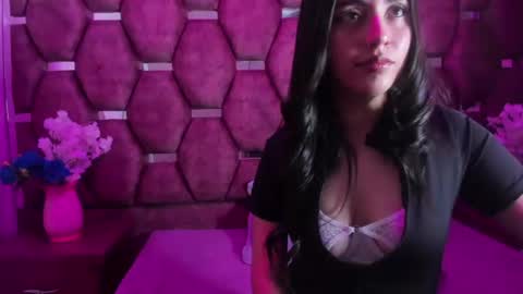 Snapshot of dulcineaa19 chatting on 06-26-26, 02:32 Dulcineaa19 online show from 06-26-26, 02:32