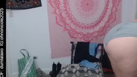 the only advantage you have over me is that u can kiss my ass and i cant  online show from 12-03-25, 04:31