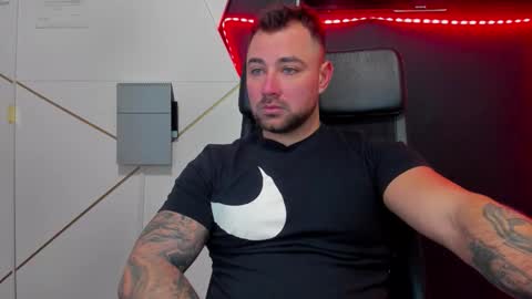 Snapshot of duncanstones chatting on 02-09-26, 05:22 DuncanStone online show from 02-09-26, 05:22