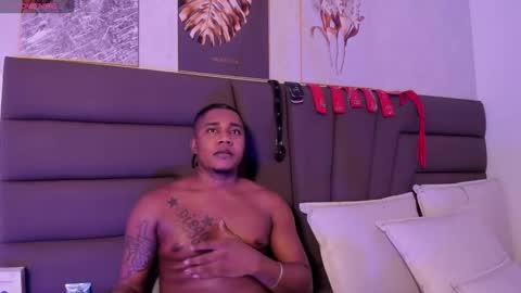 Snapshot of duo69sexual chatting on 12-13-25, 08:25 duo69sexual online show from 12-13-25, 08:25