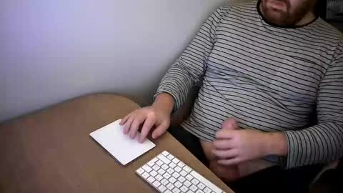 Snapshot of dupf127 chatting on 01-12-26, 11:32 FloFrenchCurv288 online show from 01-12-26, 11:32