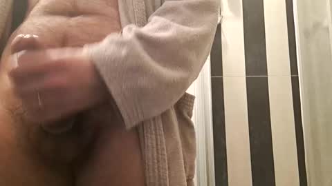 Snapshot of durocostante chatting on 02-26-25, 05:09 Duro per te.... Hard for U online show from 02-26-25, 05:09