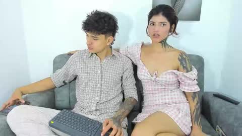 Nicolle y Julian online show from 03-08-26, 03:21