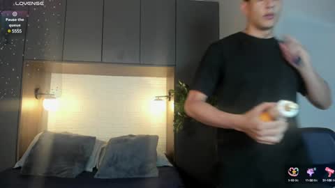 Dustin Sonne online show from 01-31-25, 03:20