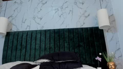 Dustin Sonne online show from 02-18-25, 06:26