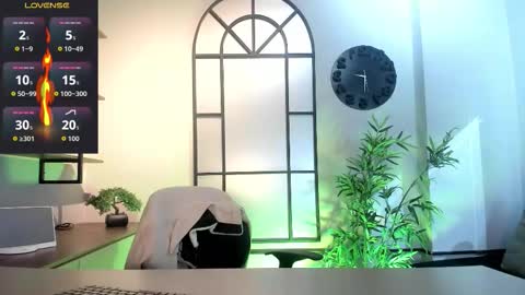 Dustin Sonne online show from 10-13-25, 03:28