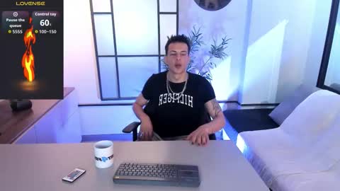 Dustin Sonne online show from 10-15-25, 04:45