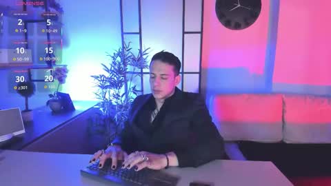 Dustin Sonne online show from 12-15-25, 03:33