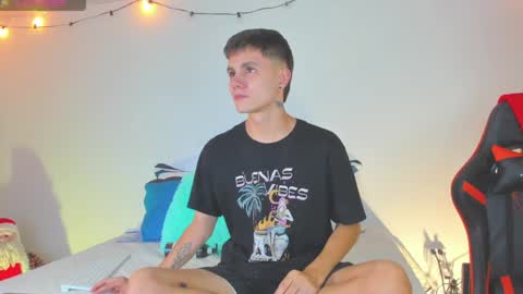 Snapshot of dustinlevine chatting on 12-16-24, 01:42 Dustin Levy online show from 12-16-24, 01:42