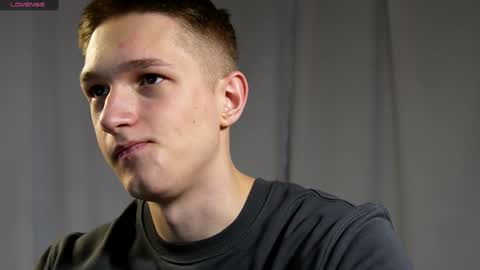 Dustyn online show from 12-28-24, 03:26