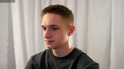 Dustyn online show from 12-29-24, 04:08