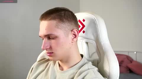 Dustyn online show from 02-28-25, 07:35