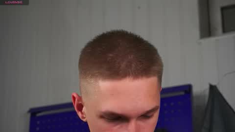 Dustyn online show from 10-14-25, 04:41