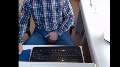 Snapshot of dutchpornking2 chatting on 02-17-25, 11:44 dutchpornking2 online show from 02-17-25, 11:44