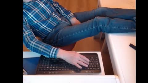 Snapshot of dutchpornking2 chatting on 02-18-25, 06:26 dutchpornking2 online show from 02-18-25, 06:26