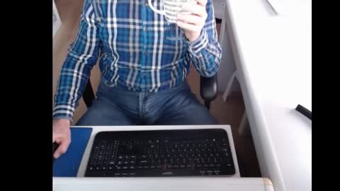 Snapshot of dutchpornking2 chatting on 02-22-25, 08:40 dutchpornking2 online show from 02-22-25, 08:40