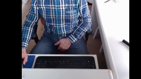 Snapshot of dutchpornking2 chatting on 02-24-25, 08:06 dutchpornking2 online show from 02-24-25, 08:06