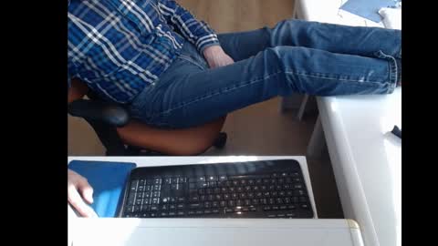 Snapshot of dutchpornking2 chatting on 03-09-25, 11:47 dutchpornking2 online show from 03-09-25, 11:47