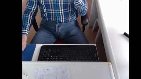 Snapshot of dutchpornking2 chatting on 03-11-25, 07:58 dutchpornking2 online show from 03-11-25, 07:58