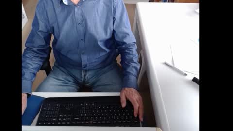 Snapshot of dutchpornking2 chatting on 09-17-25, 08:49 dutchpornking2 online show from 09-17-25, 08:49