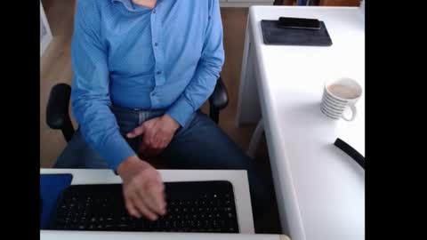 Snapshot of dutchpornking2 chatting on 10-11-25, 07:51 dutchpornking2 online show from 10-11-25, 07:51