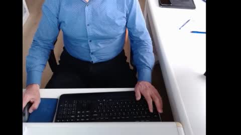 Snapshot of dutchpornking2 chatting on 11-10-25, 07:40 dutchpornking2 online show from 11-10-25, 07:40