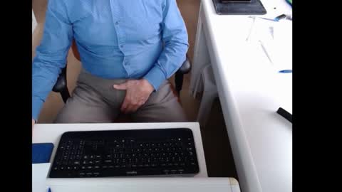 Snapshot of dutchpornking2 chatting on 12-04-25, 08:34 dutchpornking2 online show from 12-04-25, 08:34