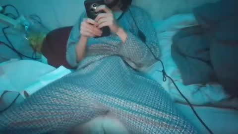 Snapshot of dv3nd3 chatting on 12-01-25, 01:10 dv3nd3 online show from 12-01-25, 01:10