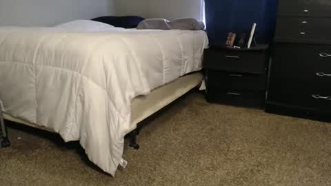 Snapshot of dwhitey4u chatting on 03-13-26, 02:01 dwhitey4u online show from 03-13-26, 02:01