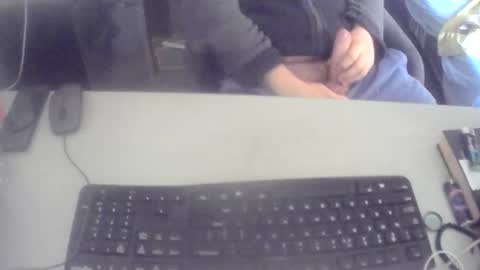 Snapshot of dwizziz chatting on 03-03-26, 03:29 Ivan online show from 03-03-26, 03:29