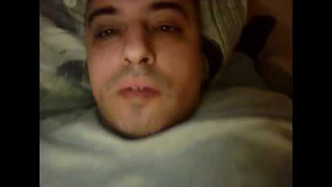 Snapshot of dwizziz chatting on 03-08-26, 01:25 Ivan online show from 03-08-26, 01:25