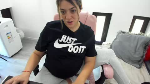 dayana online show from 05-25-26, 05:24