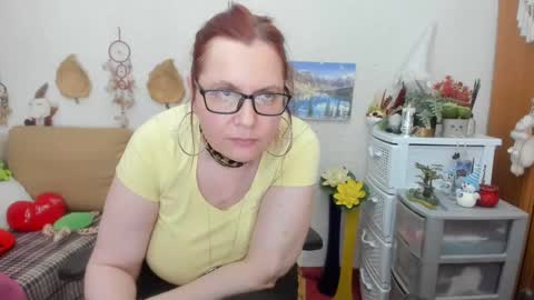 Dyanne online show from 02-22-25, 10:42