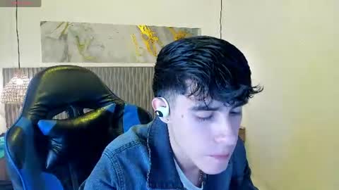 Snapshot of dyla_n18_ chatting on 07-28-26, 07:39 dyla_n18_ online show from 07-28-26, 07:39