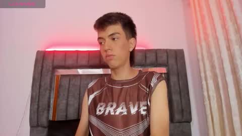 Snapshot of dylan_2005 chatting on 11-05-25, 11:21 Dylan online show from 11-05-25, 11:21