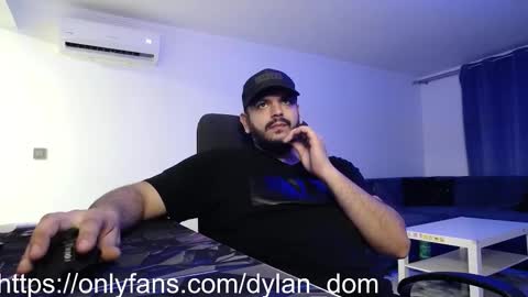 Snapshot of dylan_dom_ chatting on 03-10-26, 08:58 Dylan Dom online show from 03-10-26, 08:58