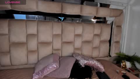 dylan_turner_ online show from 10-12-25, 04:55