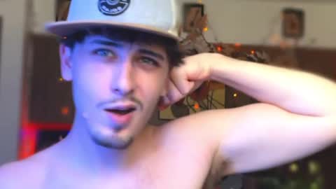 Dylan Daniel 7.8 online show from 10-02-25, 07:43