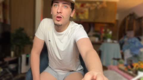 Dylan Daniel 7.8 online show from 10-13-25, 07:36