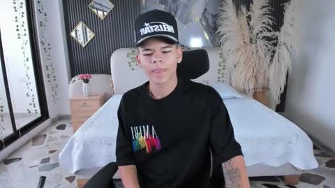 dylanroyce_ online show from 03-10-26, 12:43