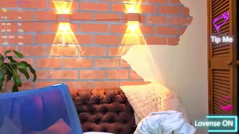 D Y L A N online show from 10-25-25, 12:23