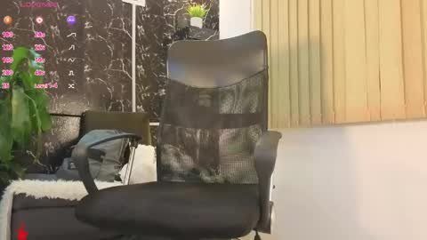 Snapshot of dylanstonne1 chatting on 05-01-26, 03:33 D Y L A N online show from 05-01-26, 03:33